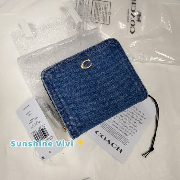NWT Coach Essential Billfold Denim Wallet CAU96 Deep Blue - Picture 1 of 11